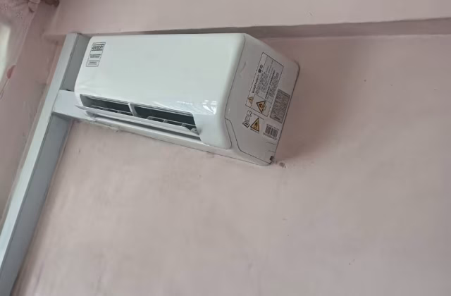 单间出租 • 裕廊西 • 202 Boon Lay Drive • S$1100 • 5房(4臥室) • 普通房