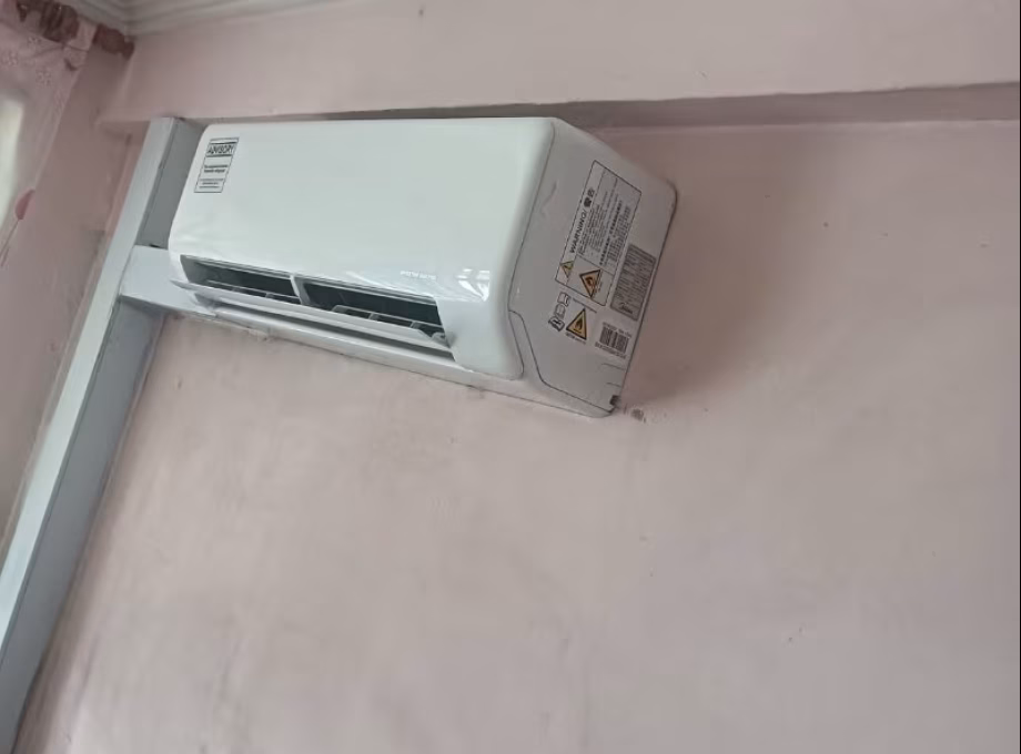 单间出租 • 裕廊西 • 202 Boon Lay Drive • S$1100 • 5房(4臥室) • 普通房 照片