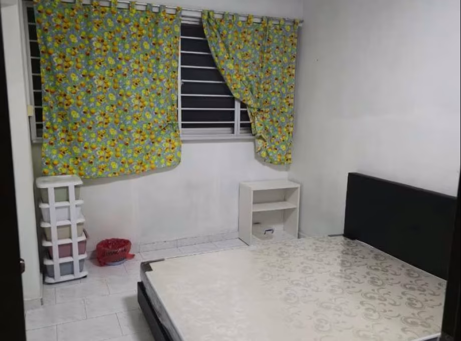单间出租 • 巴西立 • 104 Pasir Ris Street 12 • S$900 • 3房(2臥室) • 普通房 照片