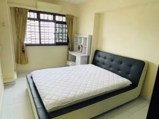 单间出租 • 蔡厝港 • 689B Choa Chu Kang Drive • S$1200 • 5房(4臥室) • 普通房 照片