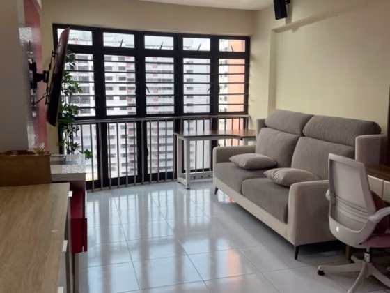 单间出租 • 蔡厝港 • 689B Choa Chu Kang Drive • S$1200 • 5房(4臥室) • 普通房 照片
