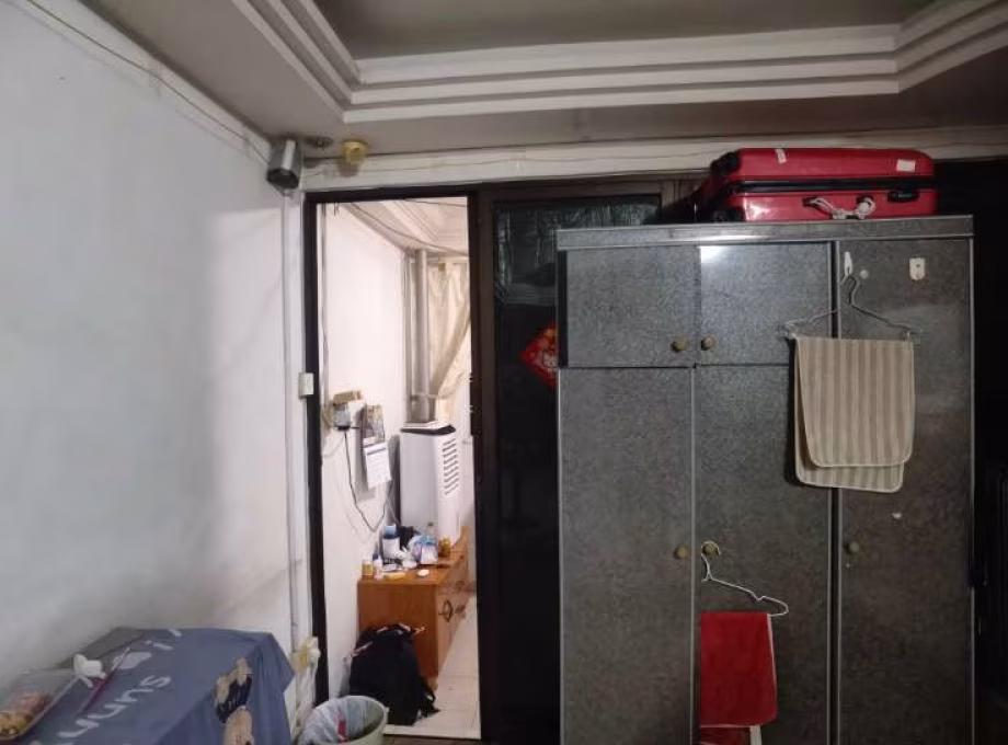 单间出租 • 裕廊西 • 345 Kang Ching Road • S$800 • 5房(4臥室) • 佣人房 照片