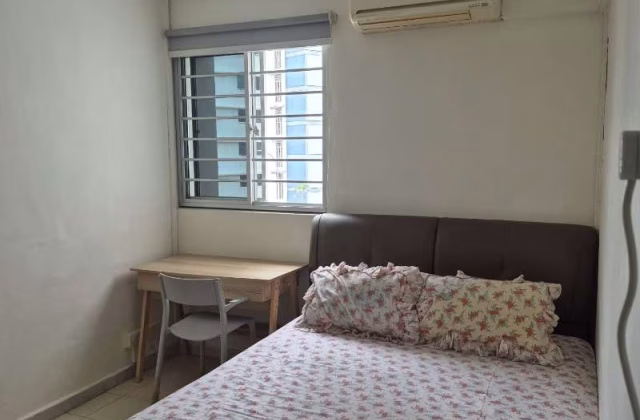 单间出租 • 淡滨尼 • 801 Tampines Avenue 4 • S$800 • 3房(2臥室) • 普通房