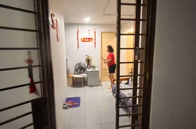 单间出租 • 义顺 • 435 Yishun Avenue 6 • S$450 • 4房(3臥室) • 普通房