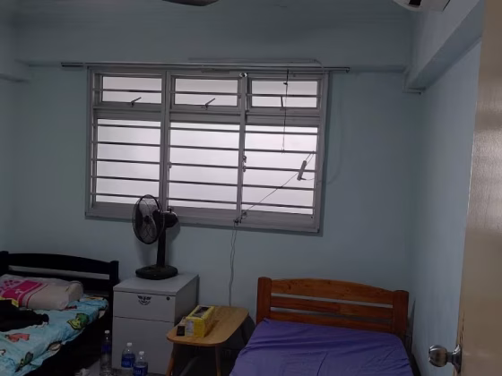 单间出租 • 义顺 • 435 Yishun Avenue 6 • S$450 • 4房(3臥室) • 普通房 照片