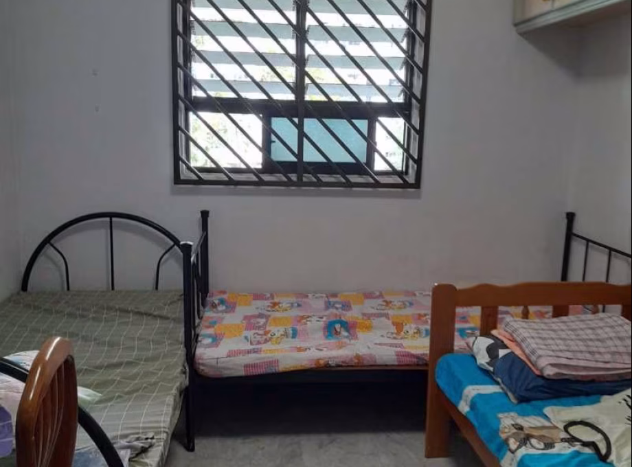 单间出租 • 勿洛 • 549 Bedok North Avenue 1 • S$400 • 3房(2臥室) • 床位出租 照片