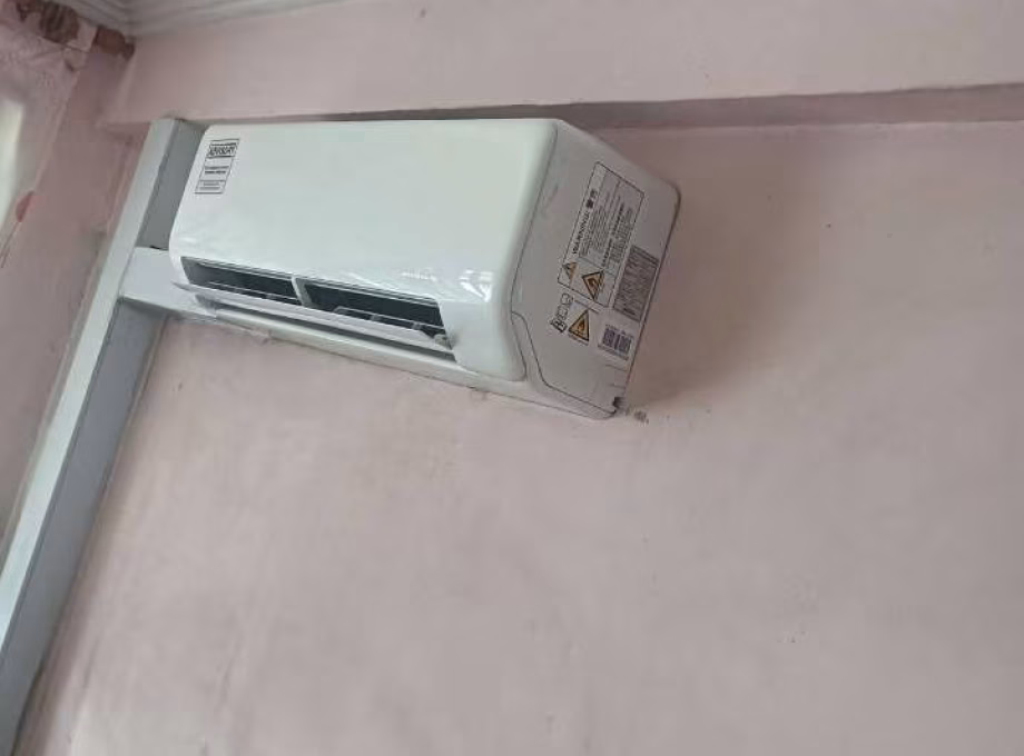 单间出租 • 裕廊西 • 202 Boon Lay Drive • S$1100 • 5房(4臥室) • 普通房 照片