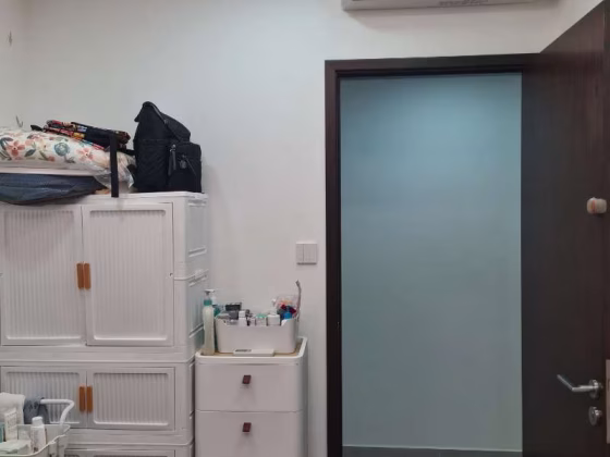 单间出租 • 义顺 •  Symphony Suites • S$1200 • 住宅公寓 • 普通房 照片