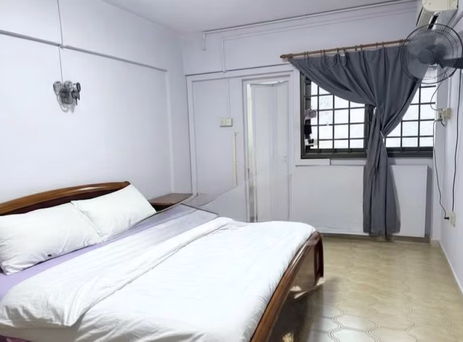 单间出租 • 裕廊西 • 449 Jurong West Street 42 • S$1450 • 4房(3臥室) • 主人房 照片