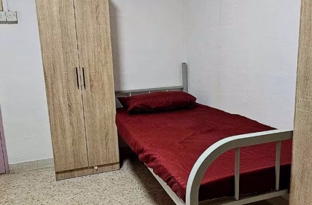 单间出租 • 宏茂桥 • 465 Ang Mo Kio Avenue 10 • S$650 • 5房(4臥室) • 床位出租