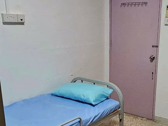 单间出租 • 宏茂桥 • 465 Ang Mo Kio Avenue 10 • S$650 • 5房(4臥室) • 床位出租 照片