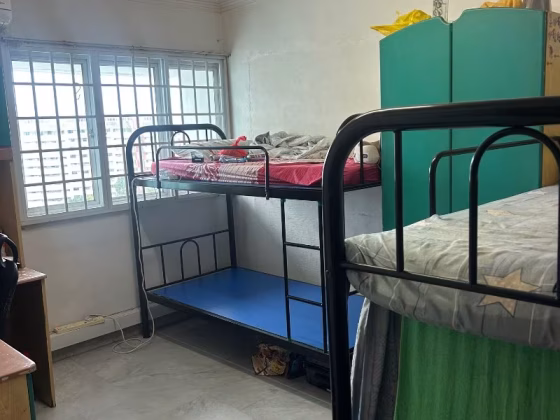 单间出租 • 裕廊东 • 218 Jurong East Street 21 • S$400 • 4房(3臥室) • 床位出租 照片