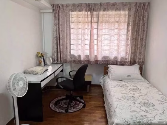单间出租 • 盛港 • 258A Compassvale Road • S$1000 • 4房(3臥室) • 普通房 照片