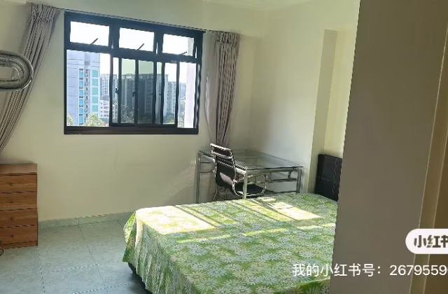 单间出租 • 兀兰 • 525 Woodlands Drive 14 • S$950 • 4房(3臥室) • 普通房