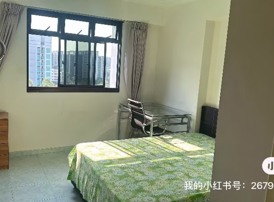 单间出租 • 兀兰 • 525 Woodlands Drive 14 • S$950 • 4房(3臥室) • 普通房 照片