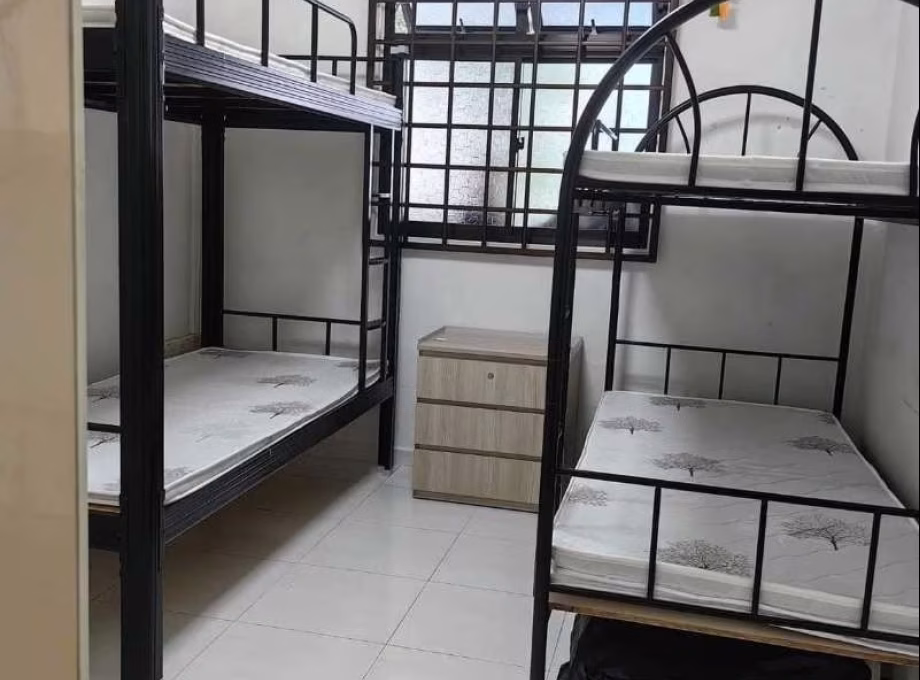 单间出租 • 武吉巴督 • 361 Bukit Batok Street 31 • S$450 • 3房(2臥室) • 床位出租 照片
