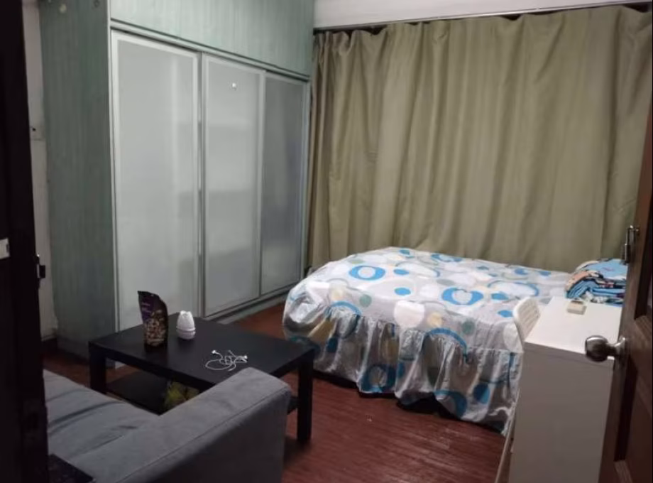 单间出租 • 芽笼 •  Centro Mansions • S$1600 • 住宅公寓 • 主人房 照片