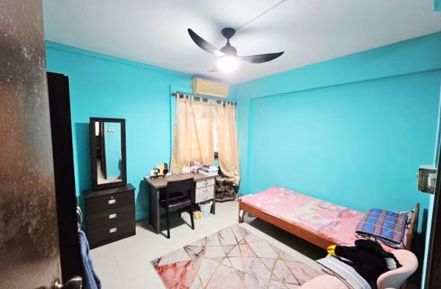单间出租 • 兀兰 • 653 Woodlands Ring Road • S$500 • 3房(2臥室) • 普通房