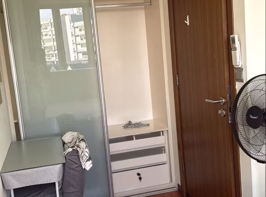 单间出租 • 实龙岗 •  The Vue • S$1000 • 住宅公寓 • 普通房 照片