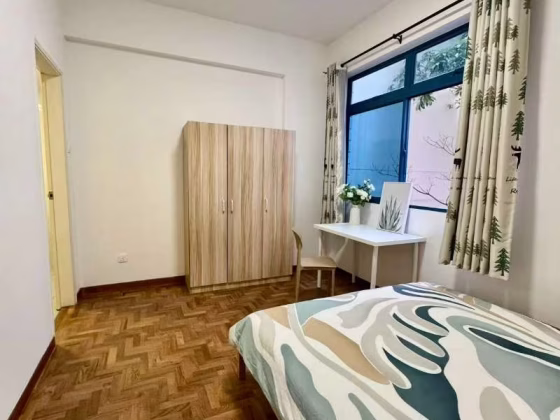 单间出租 • 芽笼 •  Palm Lodge • S$1850 • 住宅公寓 • 主人房 照片