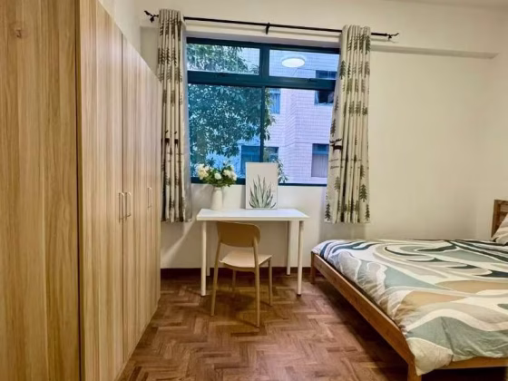 单间出租 • 芽笼 •  Palm Lodge • S$1850 • 住宅公寓 • 主人房 照片