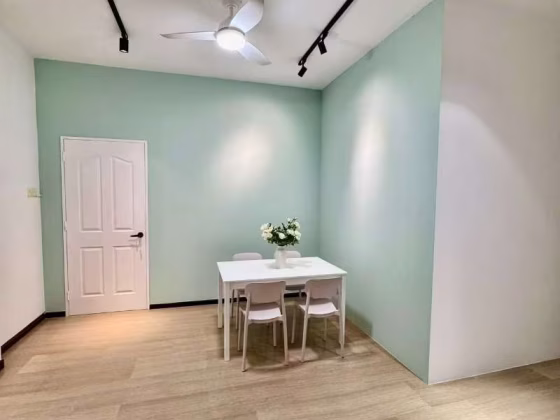 单间出租 • 芽笼 •  Palm Lodge • S$1850 • 住宅公寓 • 主人房 照片