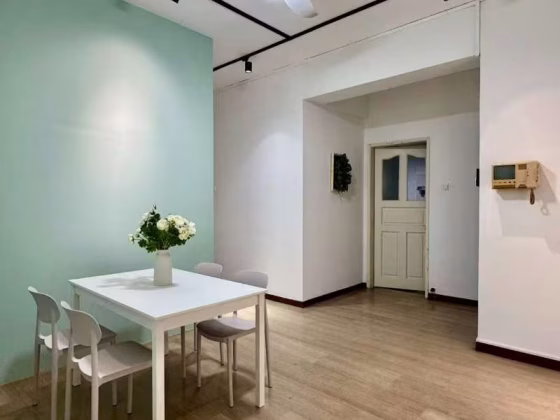 单间出租 • 芽笼 •  Palm Lodge • S$1850 • 住宅公寓 • 主人房 照片