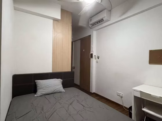 单间出租 • 后港 •  Kovan Melody • S$1250 • 住宅公寓 • 普通房 照片