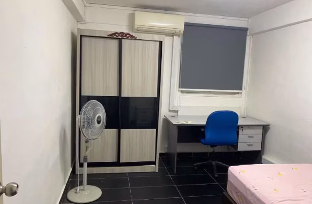 单间出租 • 勿洛 • 56 New Upper Changi Road • S$800 • 3房(2臥室) • 普通房