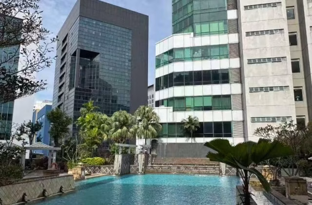 单间出租 • 梧槽 •  Sunshine Plaza • S$800 • 住宅公寓 • 佣人房