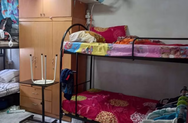 单间出租 • 勿洛 • 35 Bedok South Avenue 2 • S$500 • 3房(2臥室) • 床位出租