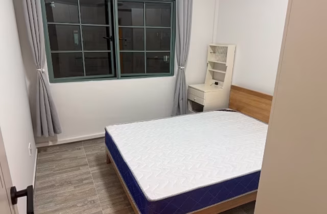单间出租 • 芽笼 •  Camellia Lodge • S$1300 • 住宅公寓 • 普通房
