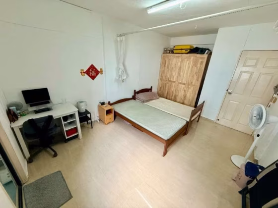 单间出租 • 淡滨尼 • 272 Tampines Street 22 • S$650 • 4房(3臥室) • 主人房 照片