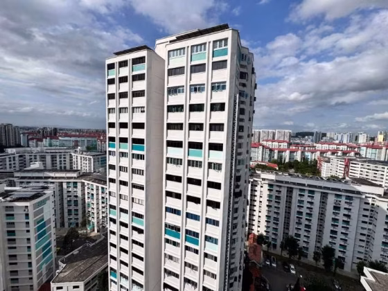 单间出租 • 裕廊东 • 220 Jurong East Street 21 • S$1100 • 5房(4臥室) • 普通房 照片