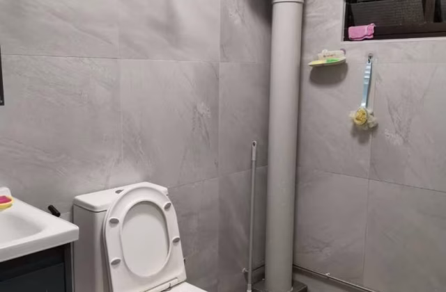 单间出租 • 兀兰 • 552 Woodlands Drive 44 • S$800 • 4房(3臥室) • 普通房