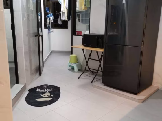 单间出租 • 兀兰 • 552 Woodlands Drive 44 • S$800 • 4房(3臥室) • 普通房 照片