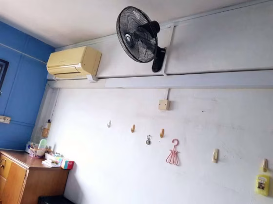单间出租 • 裕廊西 • 415 Jurong West Street 42 • S$800 • 3房(2臥室) • 普通房 照片