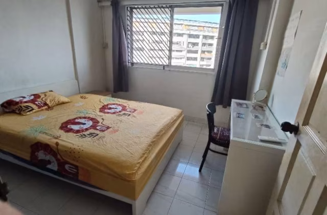 单间出租 • 勿洛 • 139 Bedok Reservoir Road • S$900 • 4房(3臥室) • 普通房