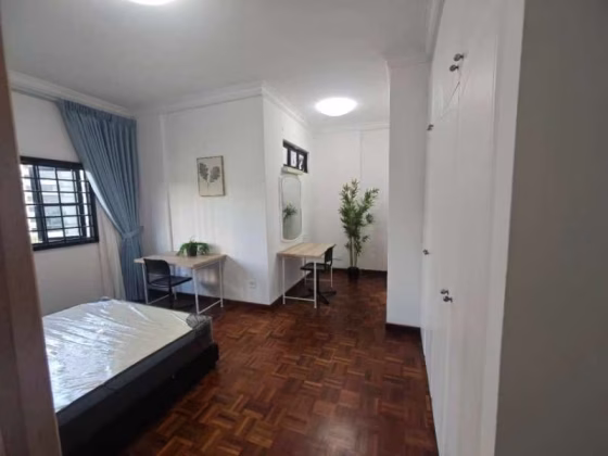 单间出租 • 诺维娜 •  Shan Gate Apartments • S$1300 • 住宅公寓 • 普通房 照片