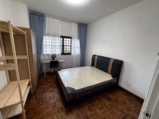 单间出租 • 诺维娜 •  Shan Gate Apartments • S$1300 • 住宅公寓 • 普通房 照片
