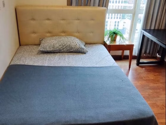 单间出租 • 梧槽 •  Burlington Square • S$1300 • 住宅公寓 • 普通房 照片