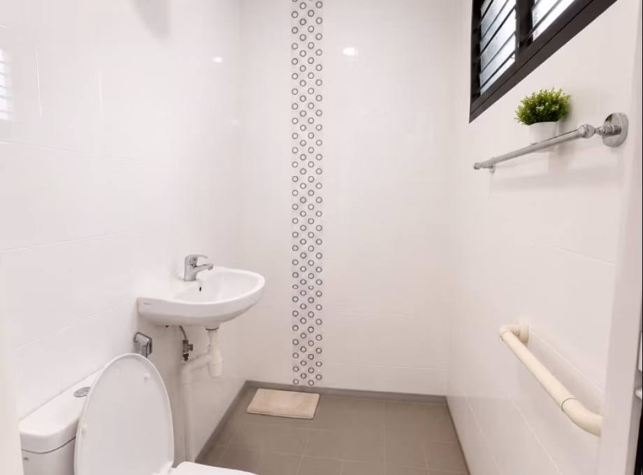 房屋出售 • 实龙岗 • 233 Serangoon Avenue 3 • S$650000 • 3房(2臥室) • 904ft² / 83m² 照片