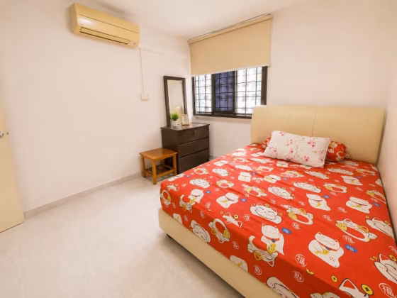 房屋出售 • 实龙岗 • 233 Serangoon Avenue 3 • S$650000 • 3房(2臥室) • 904ft² / 83m² 照片