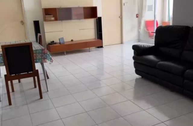 单间出租 • 市中心 • 161 Bishan Street 13 • S$500 • 5房(4臥室) • 普通房
